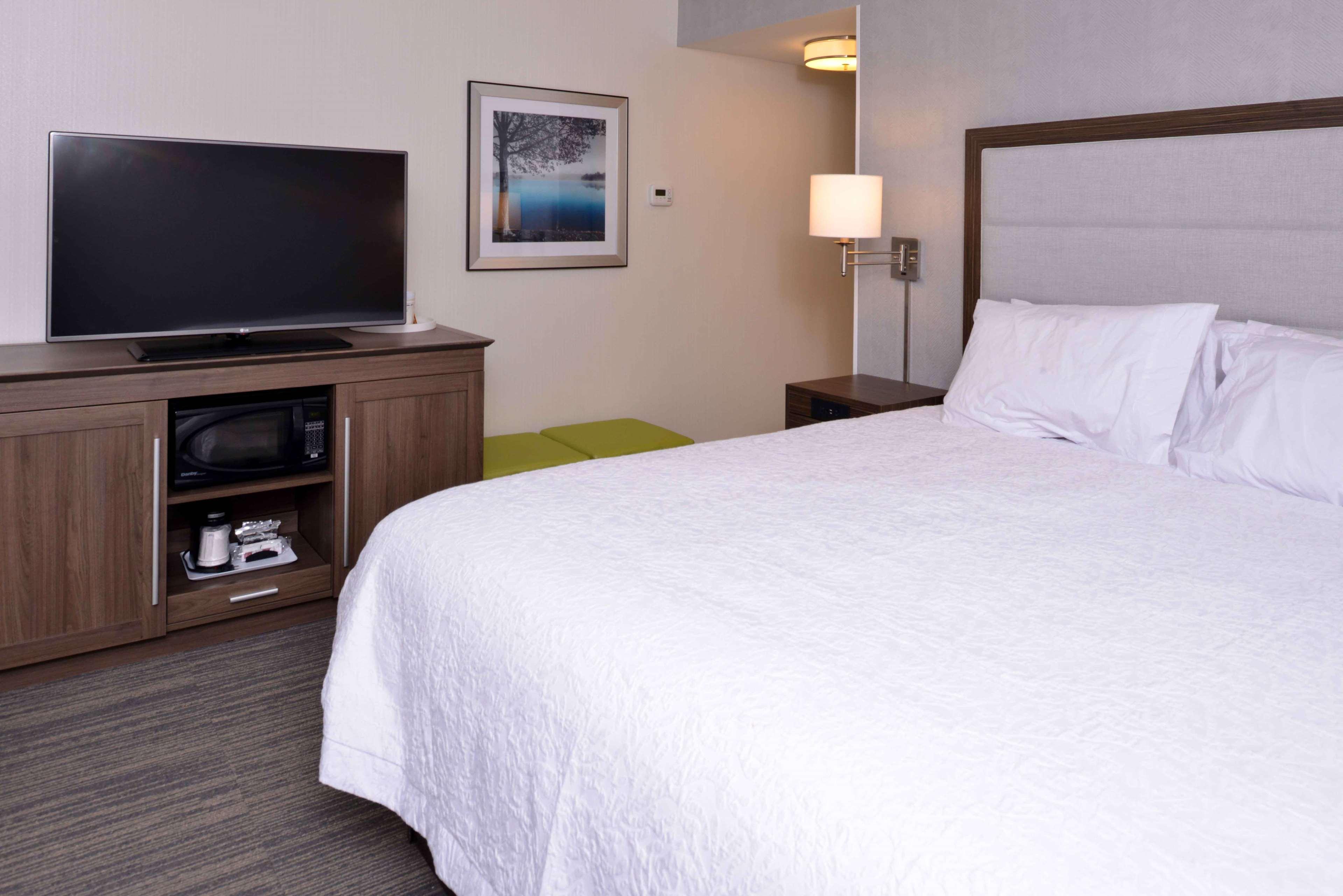 Hampton Inn & Suites Albany-East Greenbush, Ny Zewnętrze zdjęcie