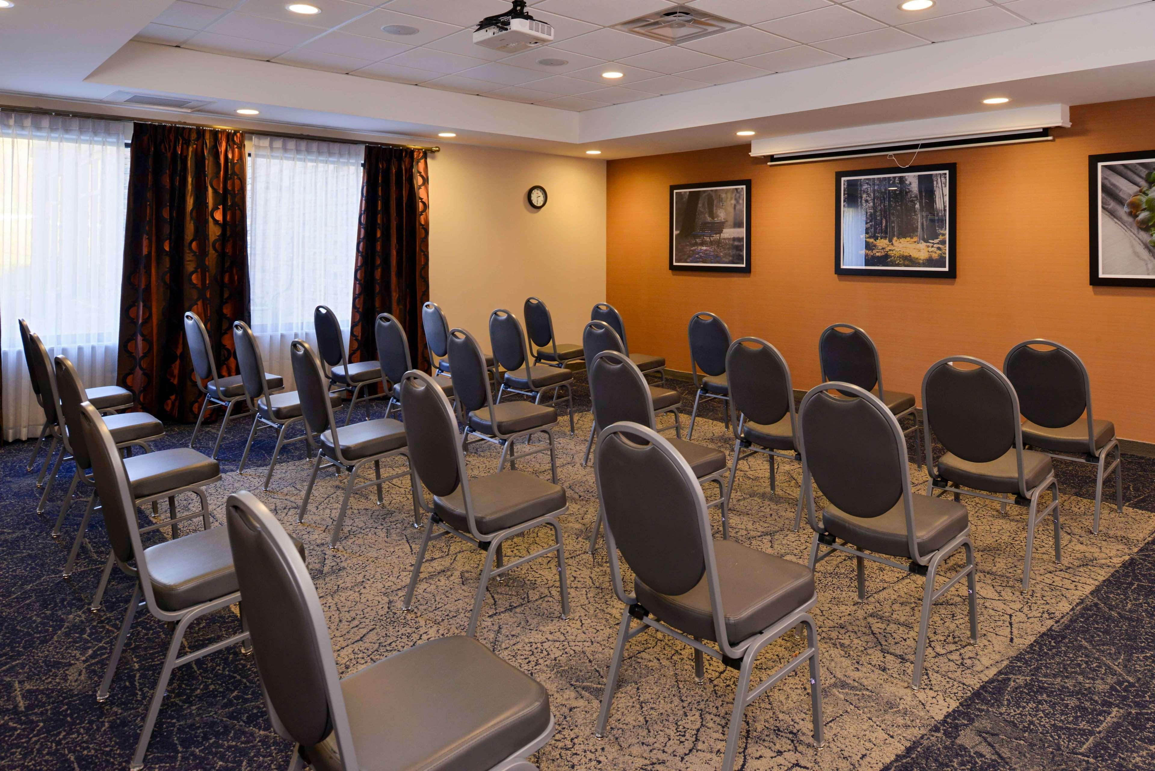 Hampton Inn & Suites Albany-East Greenbush, Ny Zewnętrze zdjęcie